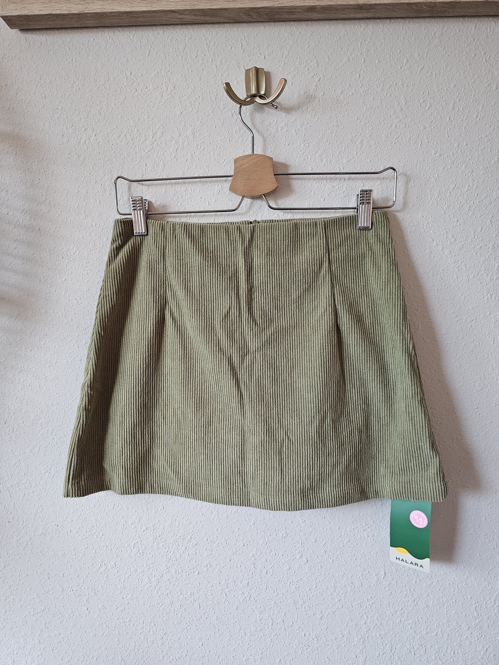 HALARA Moss Mini Corduroy Skort